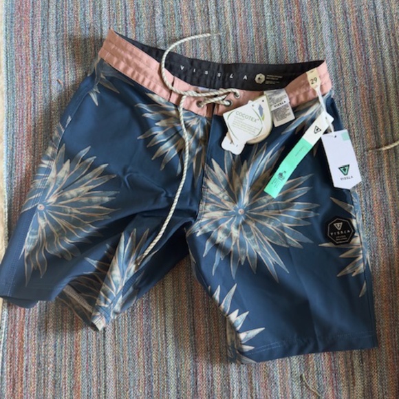 Mens Board Shorts size 29 with tags Vissla Blue